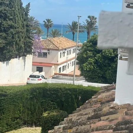 Partial Ocean View 3 Bed - 100 M From The